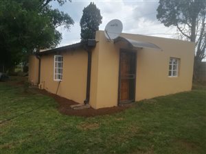 1 Bedroom Garden Cottage in Three Rivers East