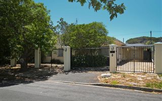 5 Bedroom House in Bergvliet