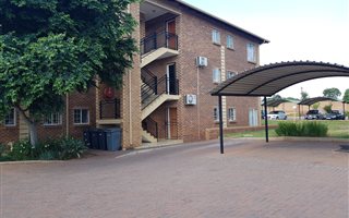 3 Bedroom Apartment in Glen Lauriston