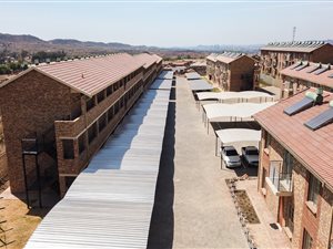 2 Bed Flat in Lotus Gardens