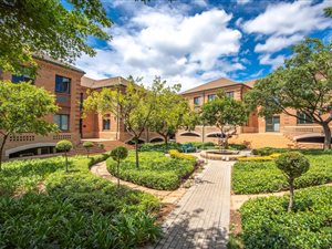 150 m² Commercial space in Menlyn