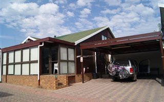 2 Bedroom House in Hartenbos