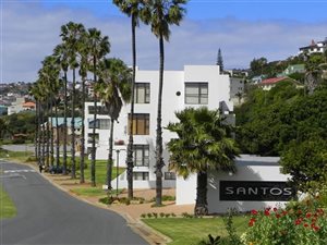 2 Bed Apartment in Santos Bay