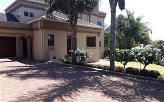 3 Bedroom House in Clubville