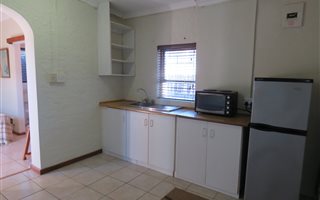 1 Bedroom Garden Cottage in Goodwood