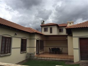 3 Bedroom Cluster in Fourways