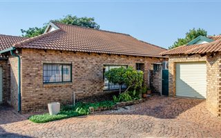 2 Bedroom Simplex in Moregloed