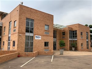 292 m² Office Space in Nieuw Muckleneuk