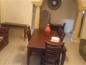3 Bed House in Mayfair West