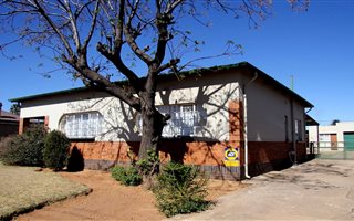 3 Bedroom House in Homelake