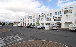 1 Bedroom Apartment in Strand Central