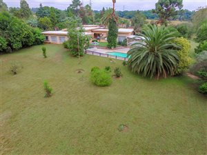 6 Bed House in Chartwell