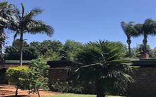 3 Bedroom House in Lynnwood Glen
