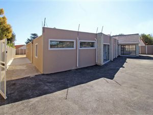 1 m² Commercial space in Nimrod Park