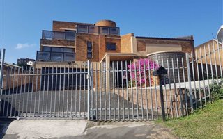 4 Bedroom House in Effingham