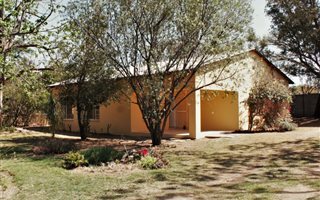 2 Bedroom Garden Cottage in Sun Valley