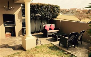 2 Bedroom Townhouse in Glen Marais