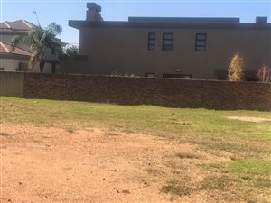 786 m² Land available in Ebotse Estate