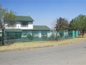 5 Bed House in Marlands