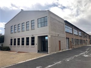 2468 m² Industrial space in Paarden Eiland