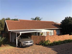 3 Bed Townhouse in Garsfontein