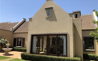 3 Bedroom Townhouse in Boardwalk Meander