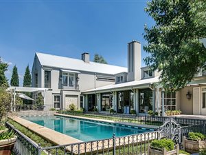 7 Bed House in Waterfall Equestrian Estate