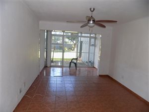 2 Bed Apartment in Meerensee