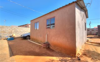 2 Bedroom House in Vlakfontein