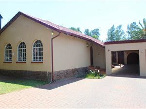3 Bed House in Brackendowns