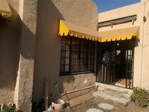 4 Bed House in Troyeville