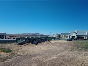 700 m² Land available in Graanendal