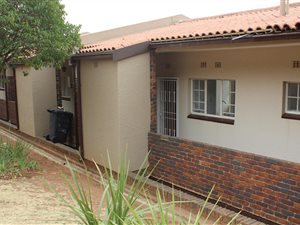 1 Bed Townhouse in Florida Hills