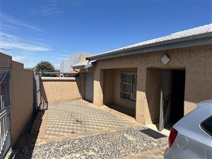 3 Bed House in Marlboro Gardens