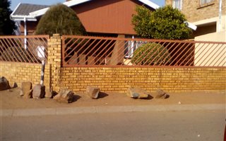 8 Bedroom House in Emdeni