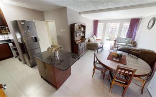 3 Bedroom Duplex in Garsfontein