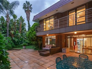 4 Bed Townhouse in Bedford Park