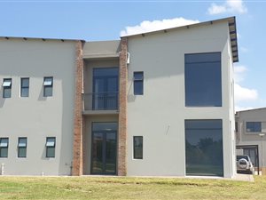 250 m² Office Space in Silver Lakes