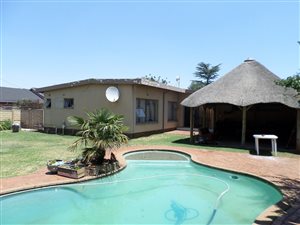 3 Bed House in Mayberry Park