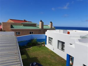 3 Bed House in Jongensfontein