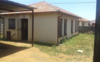 3 Bedroom House in Nellmapius