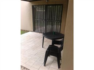 3 Bed Garden Cottage in Isandovale