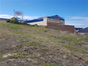 867 m² Land available in Voorbaai