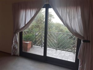 2 Bed Apartment in Westdene
