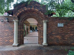 4 Bed House in Hurlingham