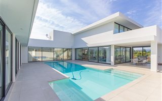 5 Bedroom House in Pearl Valley