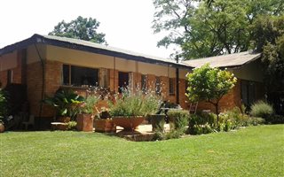 9 m² Farm in Kameeldrift West