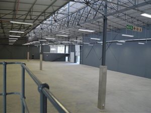2600 m² Industrial space in Louwlardia