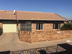 2 Bed Apartment in Bartlett