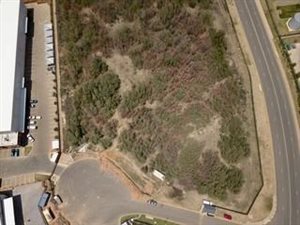 1.4 ha Land available in Longmeadow